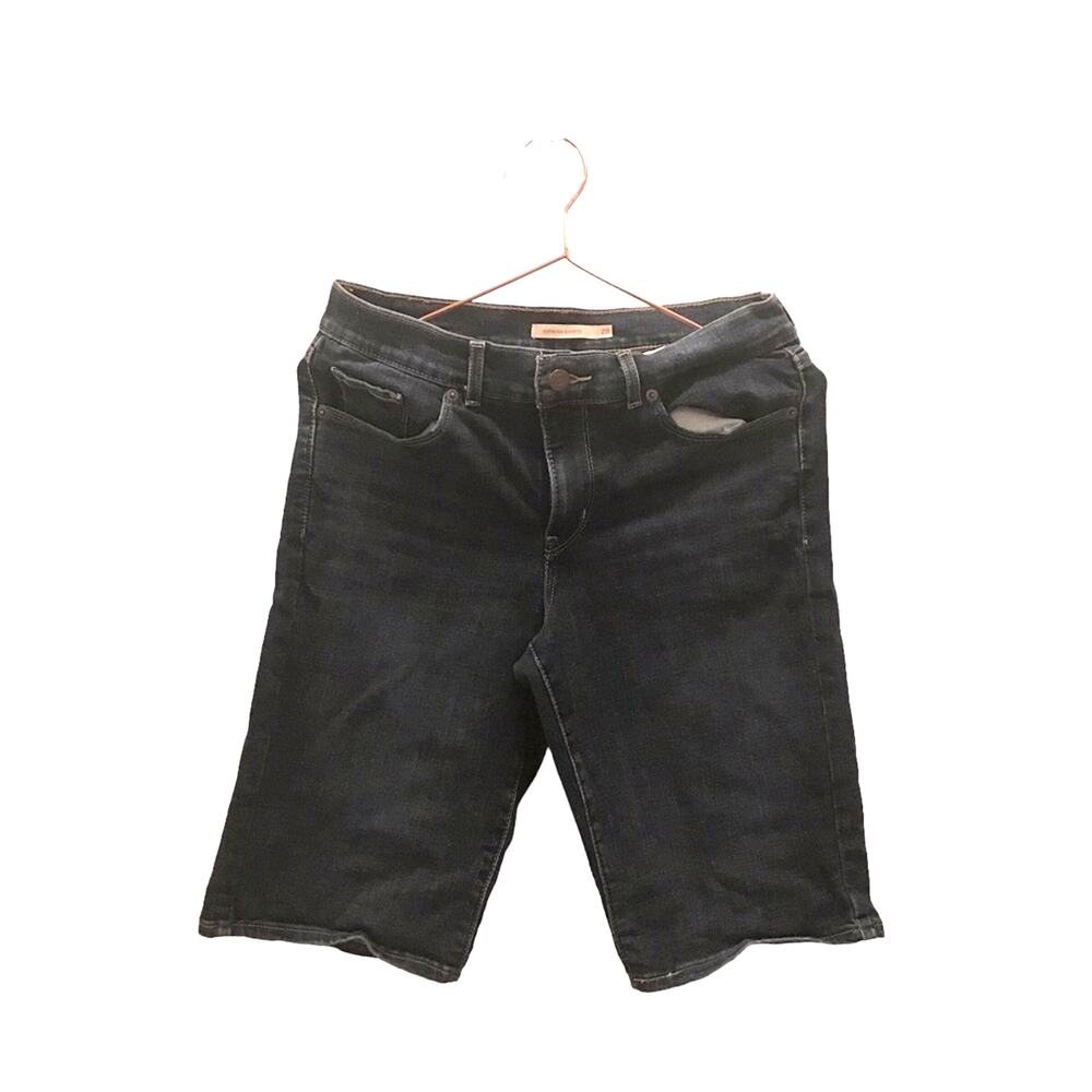 Levi's Bermuda Shorts - Size 28 - Cotton Blend - Great Condition!